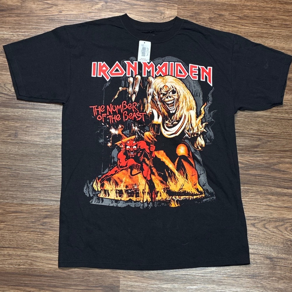 Iron Maiden The Number of the Beast T-Shirt Black Men's L NWT Band Tee